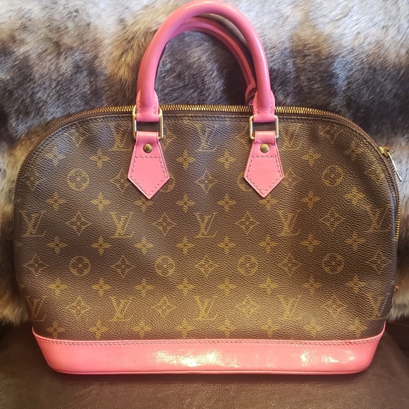Louis Vuitton Handbags - SOLD Louis Vuitton Alma SOLD